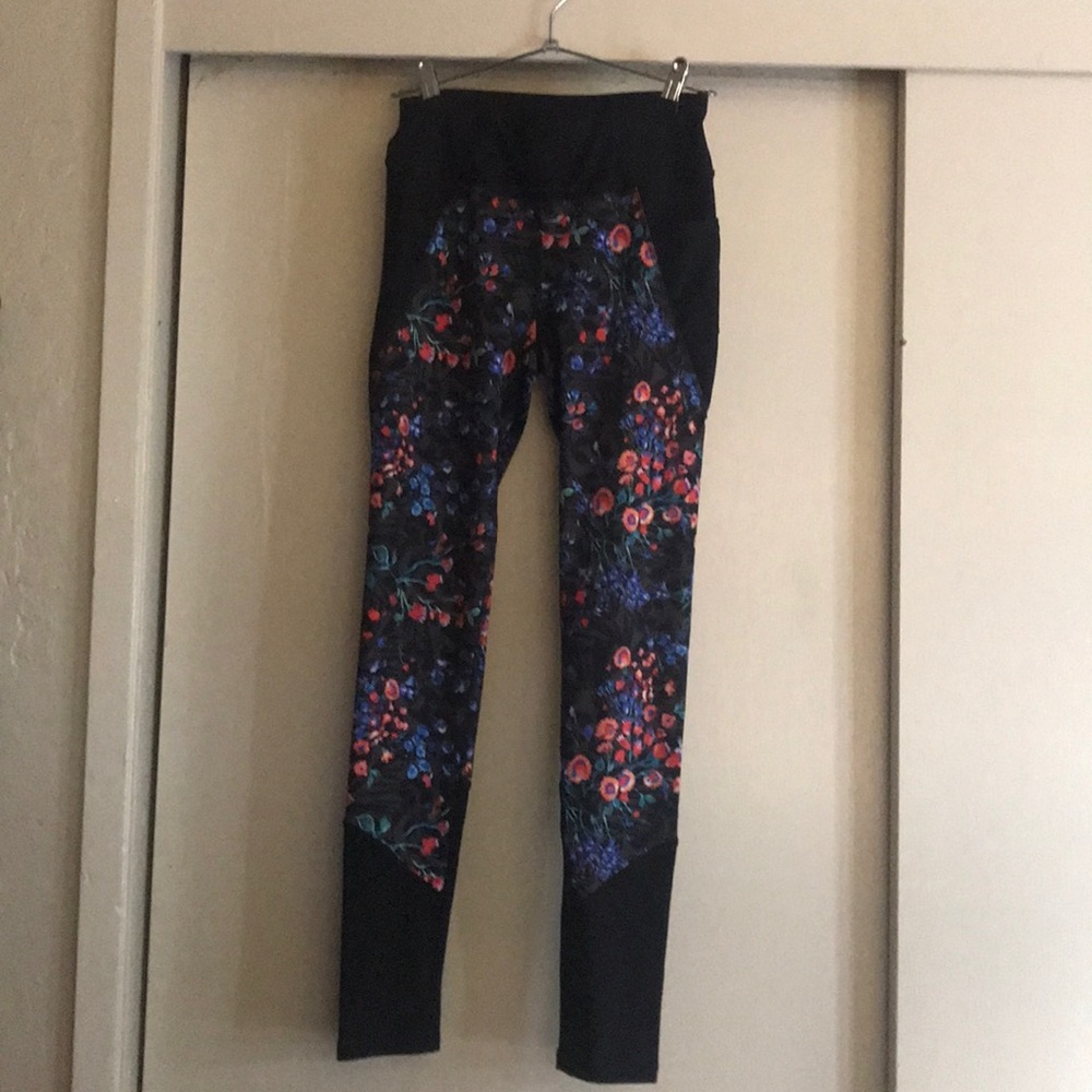 Floral athletic leggings